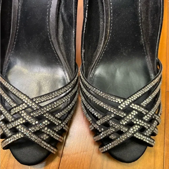 Vintage Lauren Ralph Lauren Black Satin Stiletto Heels - Picture 3 of 7